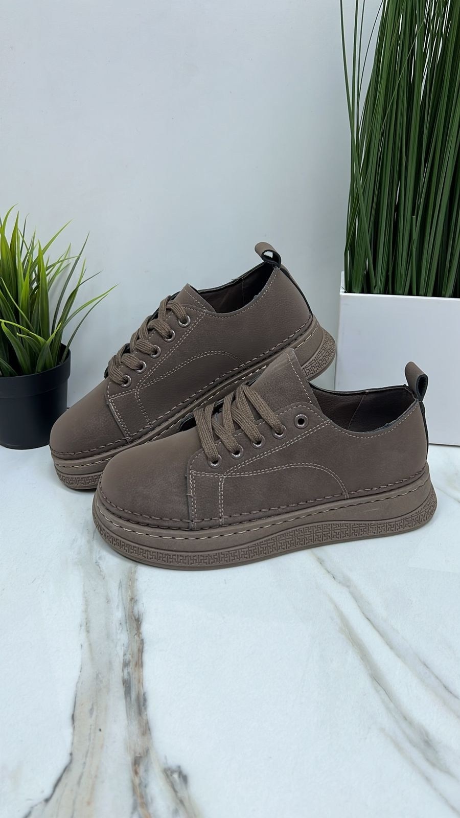 ,бежевые кроссовки,бежевые кеды,кроссовки женскиe,женские кеды