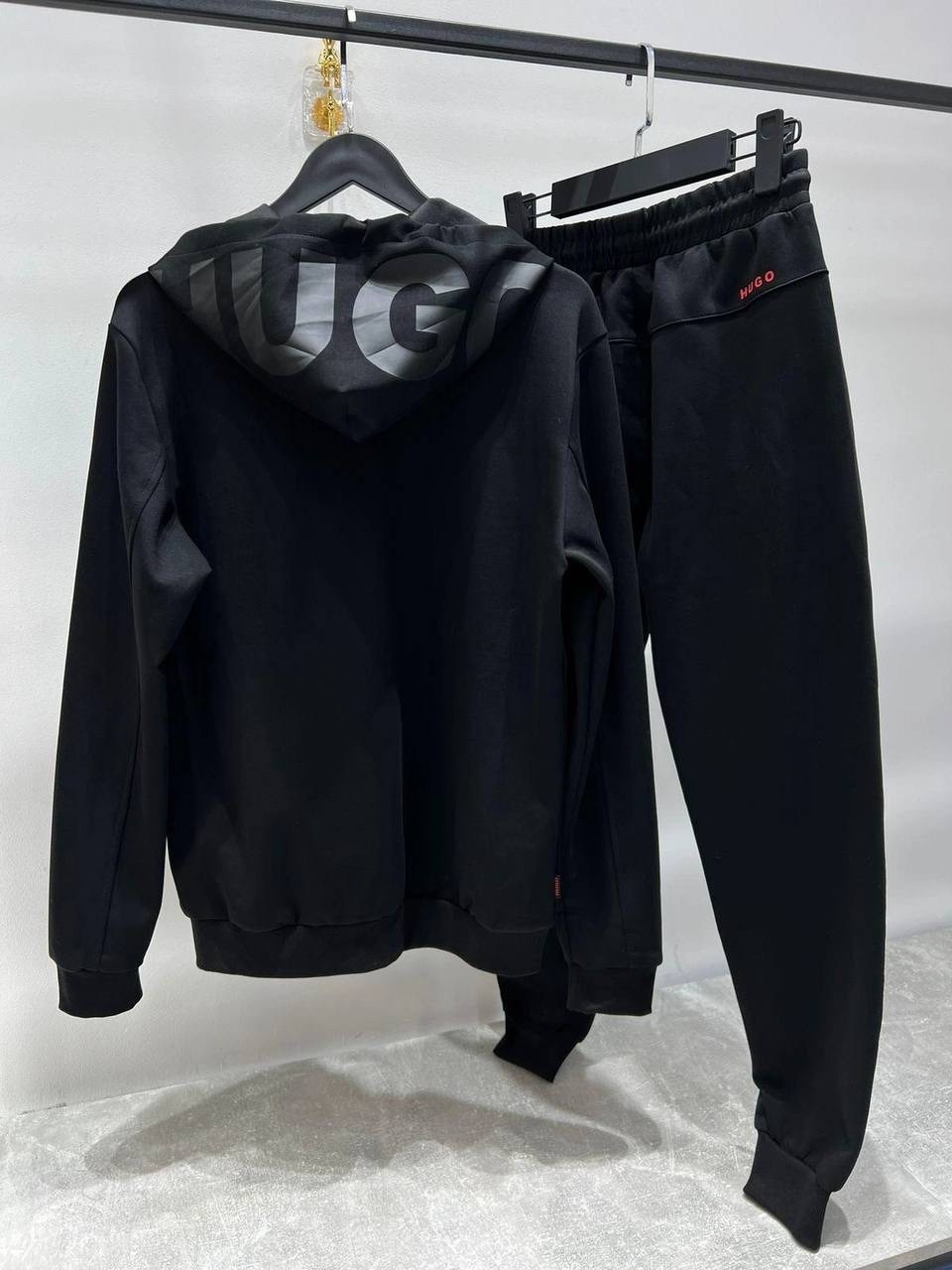 мужской спортивный костюм тройка hugo boss,спортивный костюм hugo boss,костюм спортивный мужской,костюм спортивный,hugo костюм спортивный