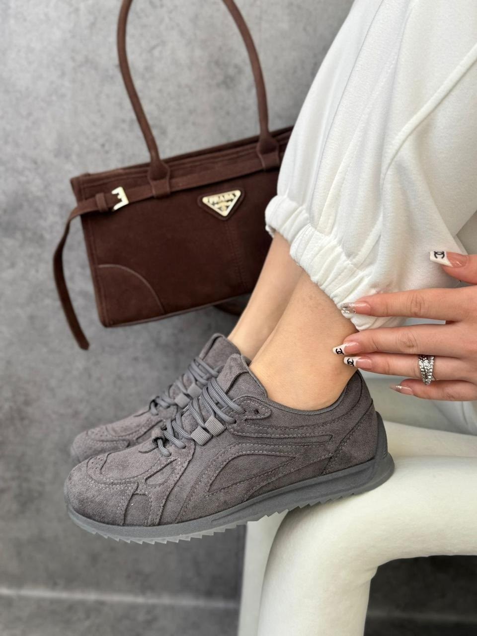 ,кроссовки замшевые,черные кроссовки,кроссовки женскиe,кроссовки женские замшевые