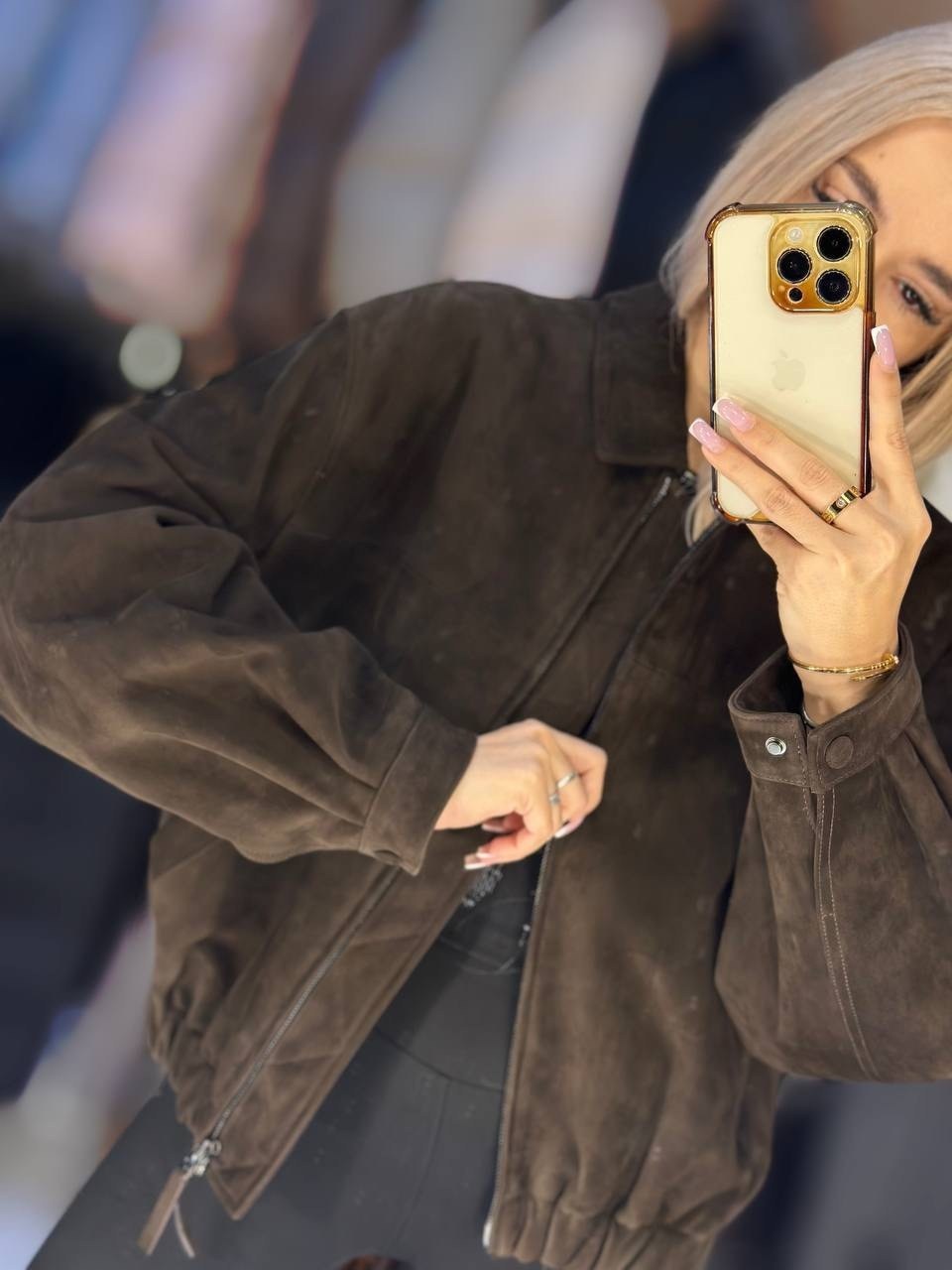 куртка замшевая,бомбер замша,женская верхняя одежда бомбер замш,бомбер женский кожаный замшевый,куртка из замши