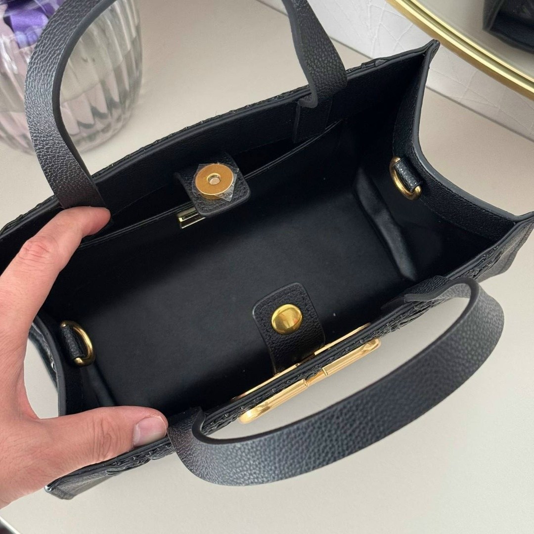 сумка valentino,сумка,valentino сумка на плечо,valentino женская сумка 27x20 см black,модная сумка