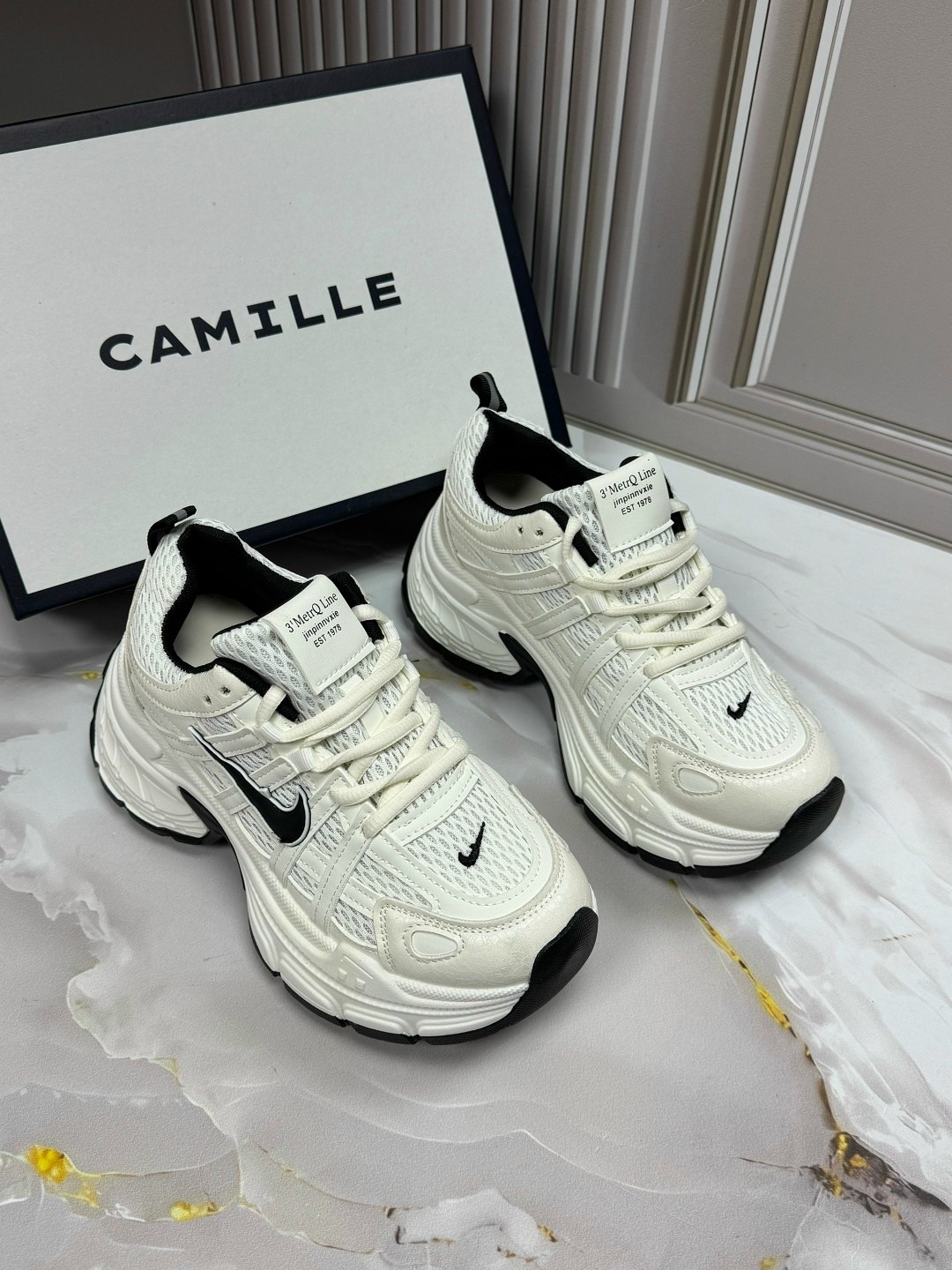 кроссовки женскиe,кроссовки nike,,спортивная ,кроссовка