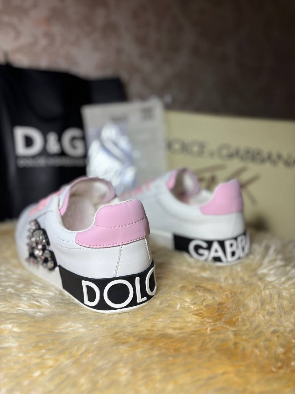 кроссовки dolce&gabbana,кеды dolce&gabbana,кроссовки женские dolce gabbana,кроссовки dolce gabbana кеды,кроссовки dolce&gabbana розовый жемчуг
