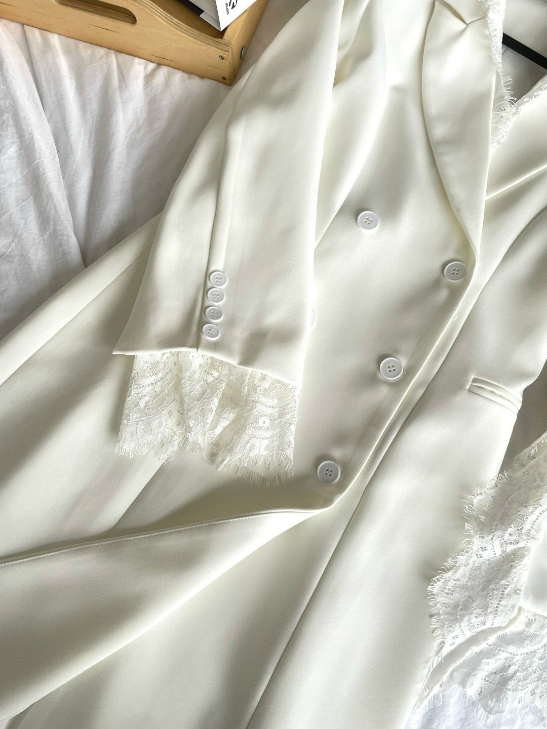 платье - пиджак классическое emberens цвет белый,белые пальто,пальто женские,платье пиджак белое,платье-пиджак классическое emberens 232800044