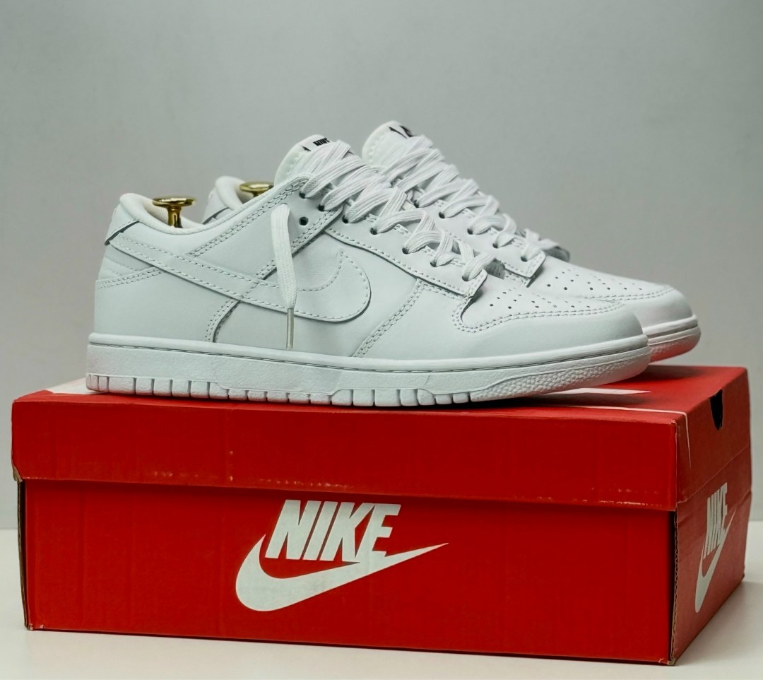 nike dunk low triple white,кроссовки,кроссовки nike dunk low,кроссовки женские nike dunk low,кроссовки nike dunk sb low