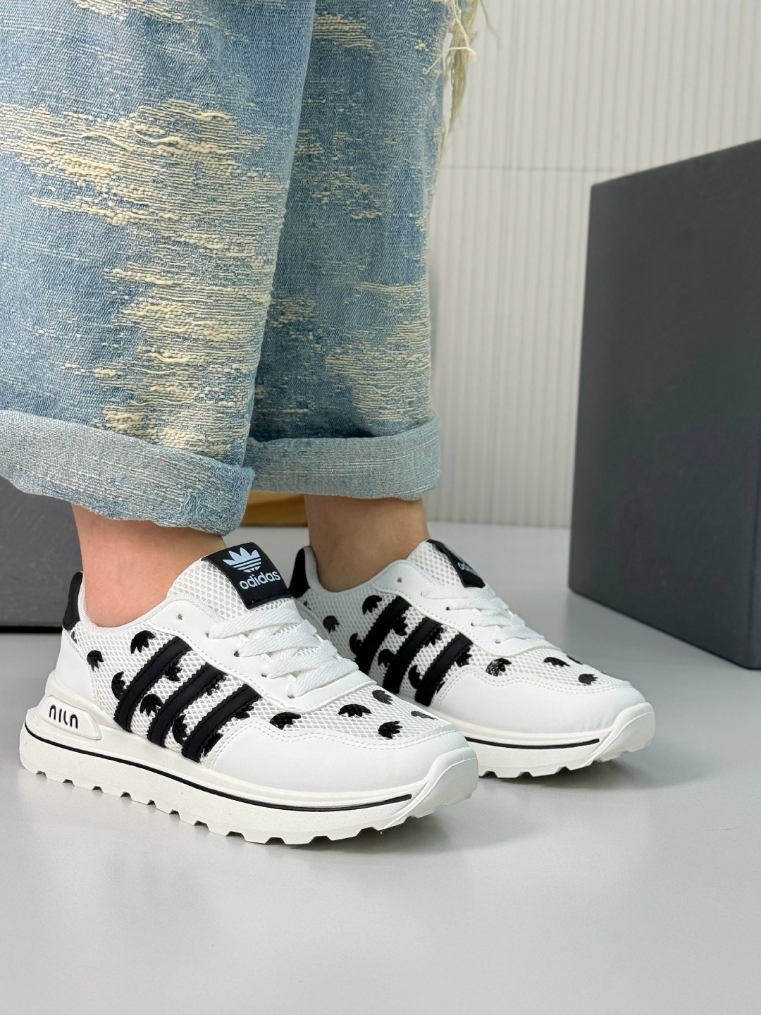 ,женские кроссовки,кроссовки adidas,кроссовки cпортивные,кроссовки повседневные