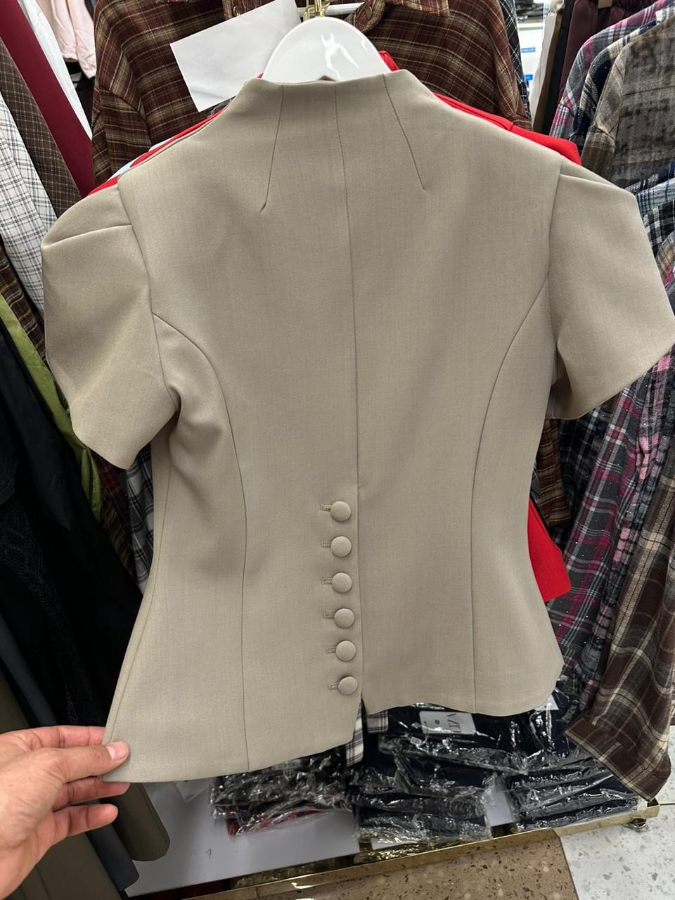 модные жилеты,женские жилеты,жилетка женская