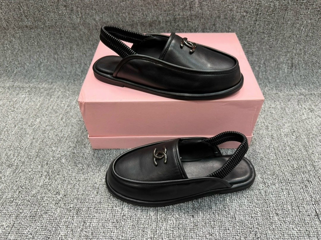 шлепанцы шанель,,шлепки шанель,босоножки chanel,лоферы chanel