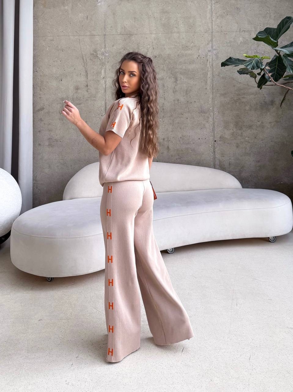 трикотажные костюмы,женский костюм,костюм с брюками,стильные костюмы,брючный костюм