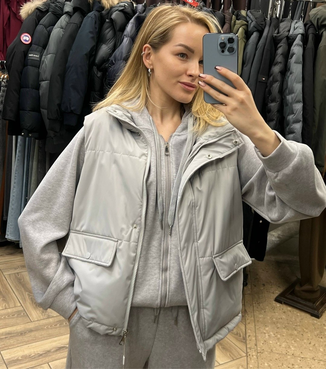 женский серый костюм тройка miu miu,костюм тройка brunello cucinelli,женский костюм тройка,женский серый костюм тройка,серый костюм тройка