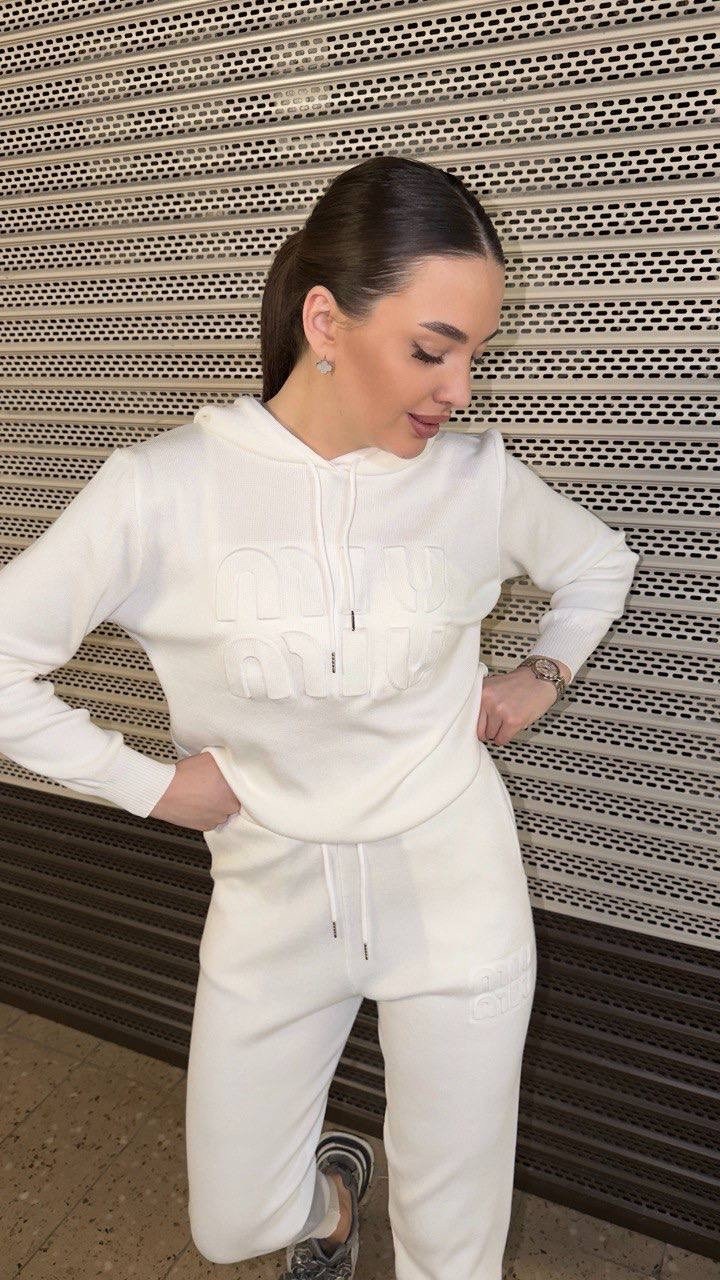 трикотажные костюмы,костюм спортивный,костюм спортивный женский,спортивный костюм miu miu,спортивный костюм женский на флисе