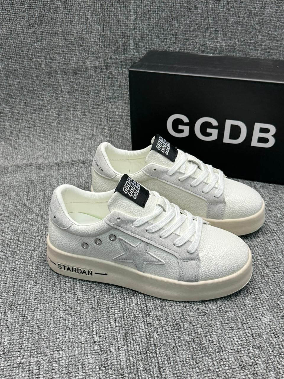 ,golden goose кроссовки super-star коричневый,кроссовки замш,кеды golden goose,лаковые кроссовки golden goose