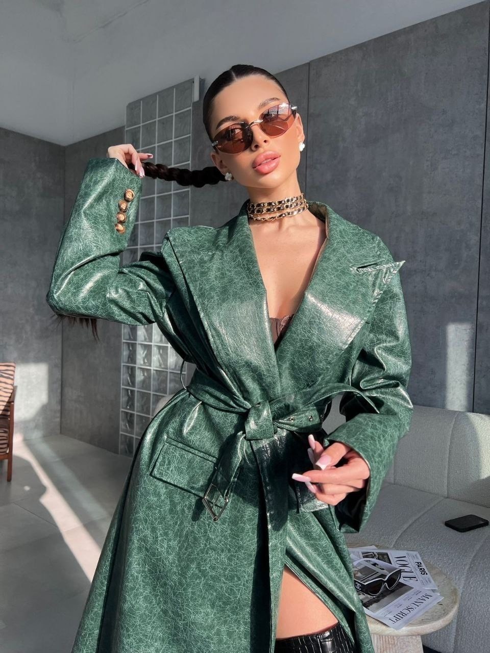 модное пальто,женский кожаный плащ,плащ зеленый,кожаный плащ,тренч плащ