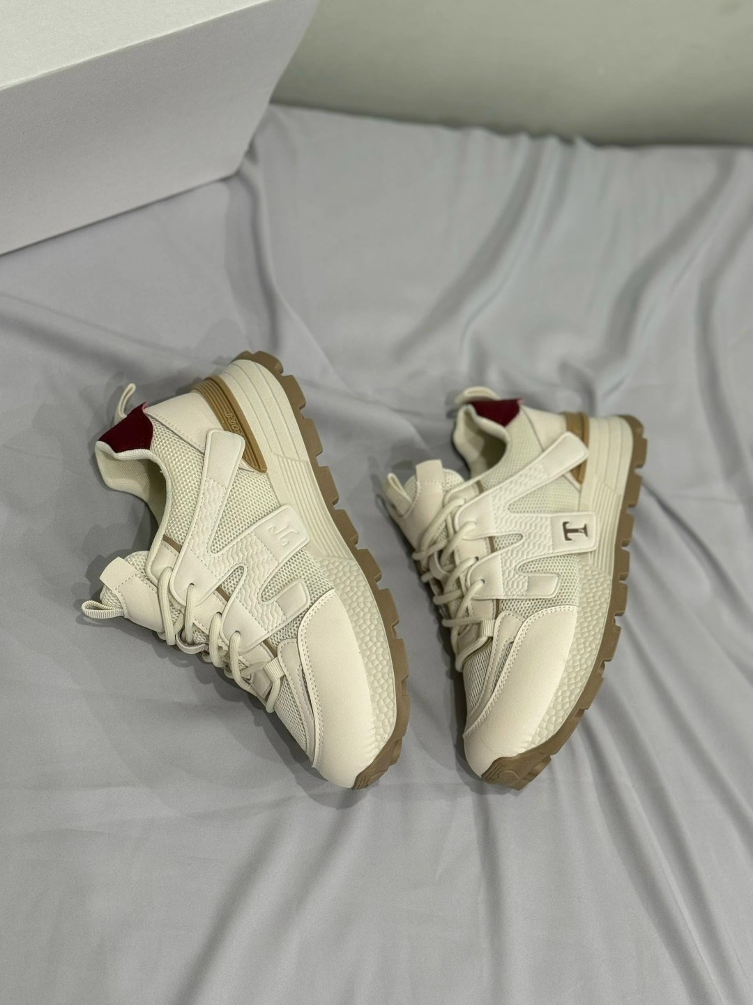 кроссовки женские,кроссовки,повседневные кроссовки,кроссовки для женщин,модные кроссовки