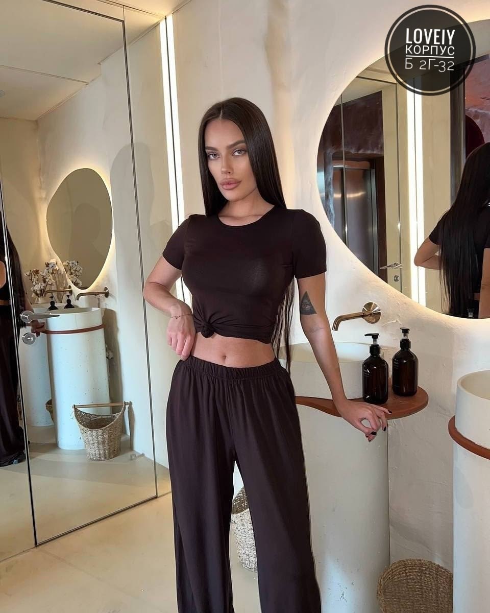 костюм с кроп топом,костюм с брюками,костюм двойка женский,трикотажные костюмы,летние костюмы женские