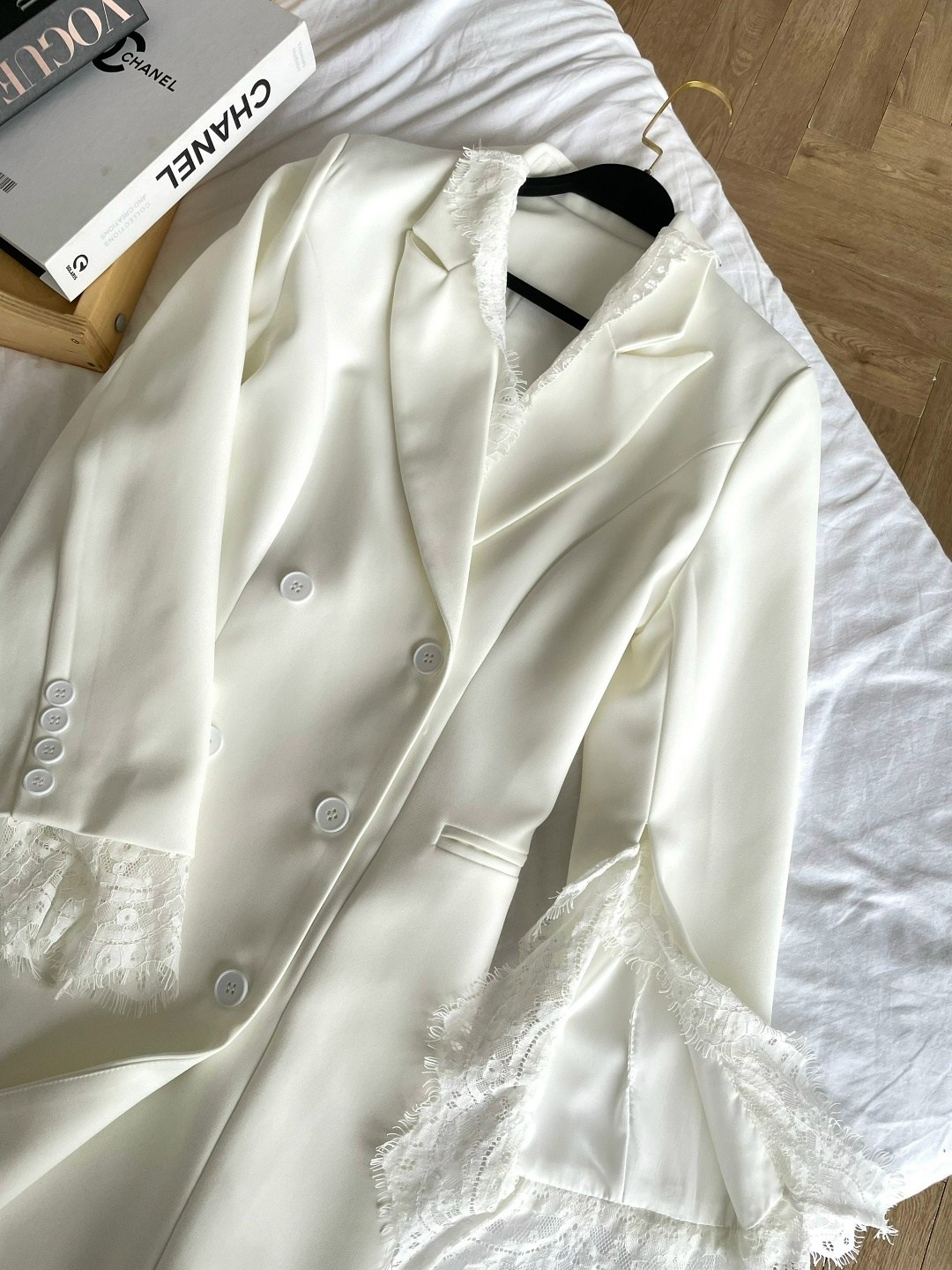 платье - пиджак классическое emberens цвет белый,белые пальто,пальто женские,платье пиджак белое,платье-пиджак классическое emberens 232800044