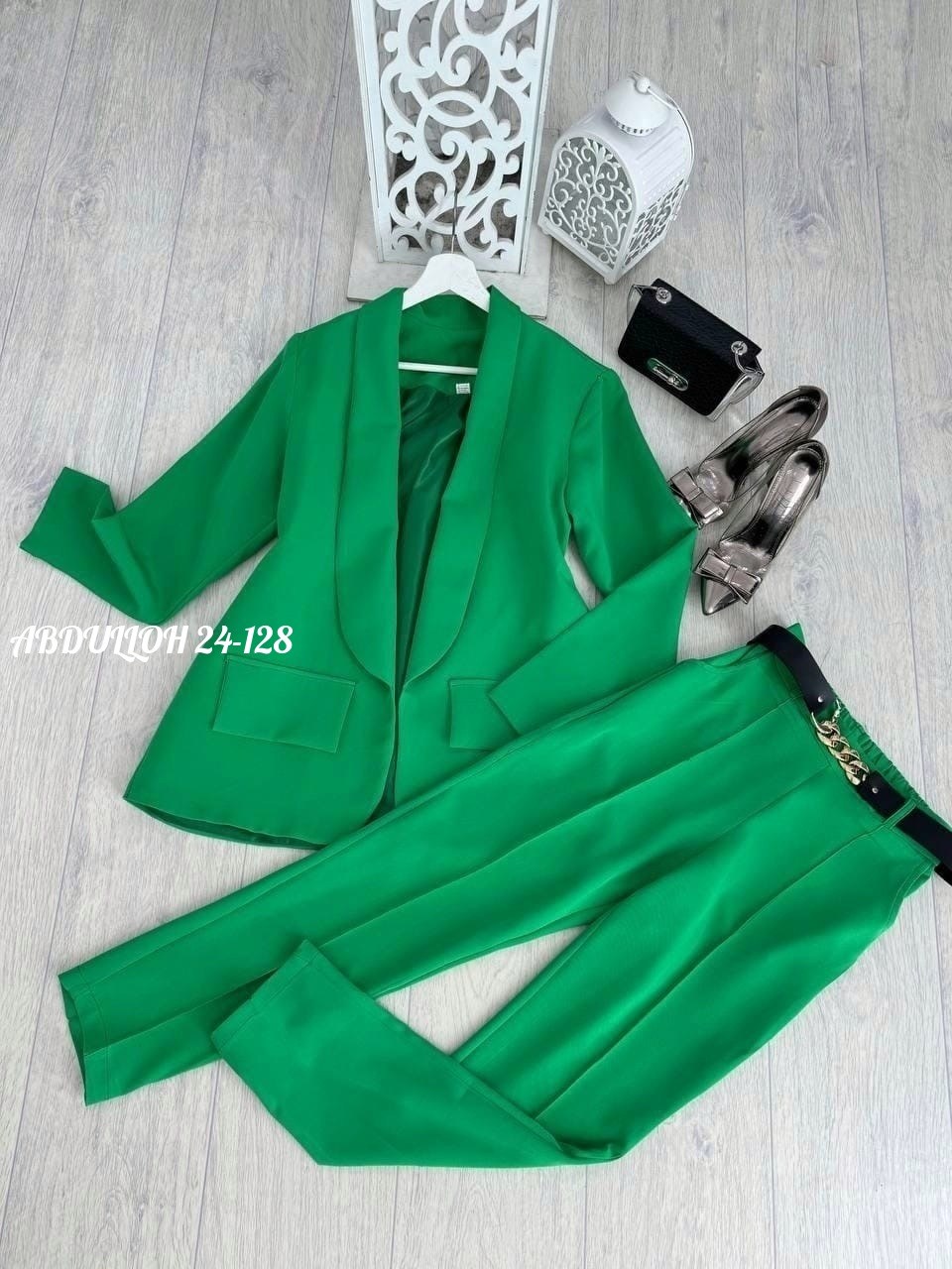 женский брючный костюм двойка,костюм двойка женская,костюм двойка женский летний,модные костюмы,бизарро костюм брючный фуксия