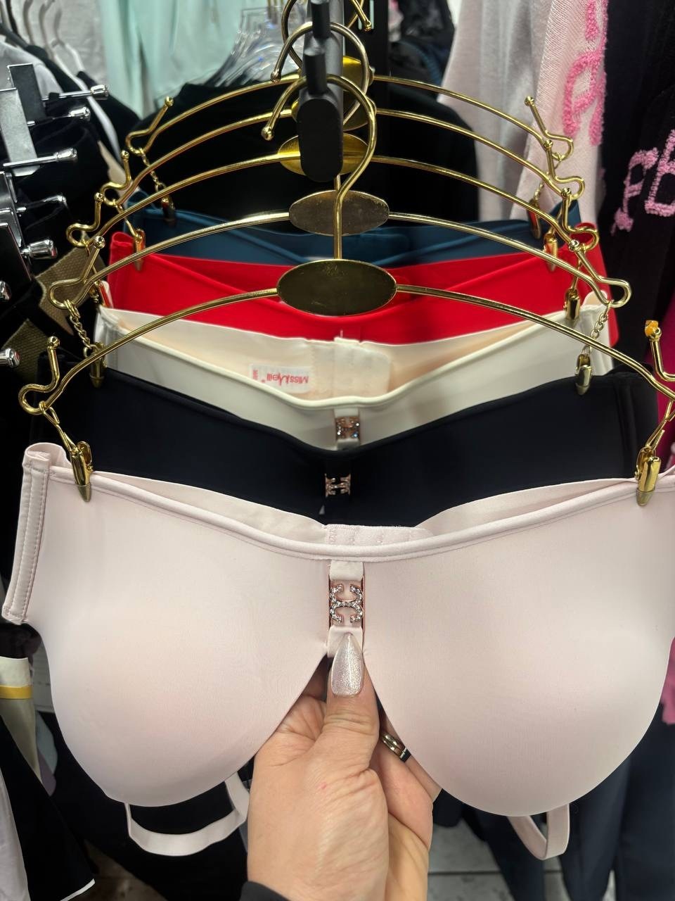 бюстгальтер,пуш ап бюстгальтер,бюстгальтер для женщин,бежевый бюстгальтер,бесшовные бюстгальтеры