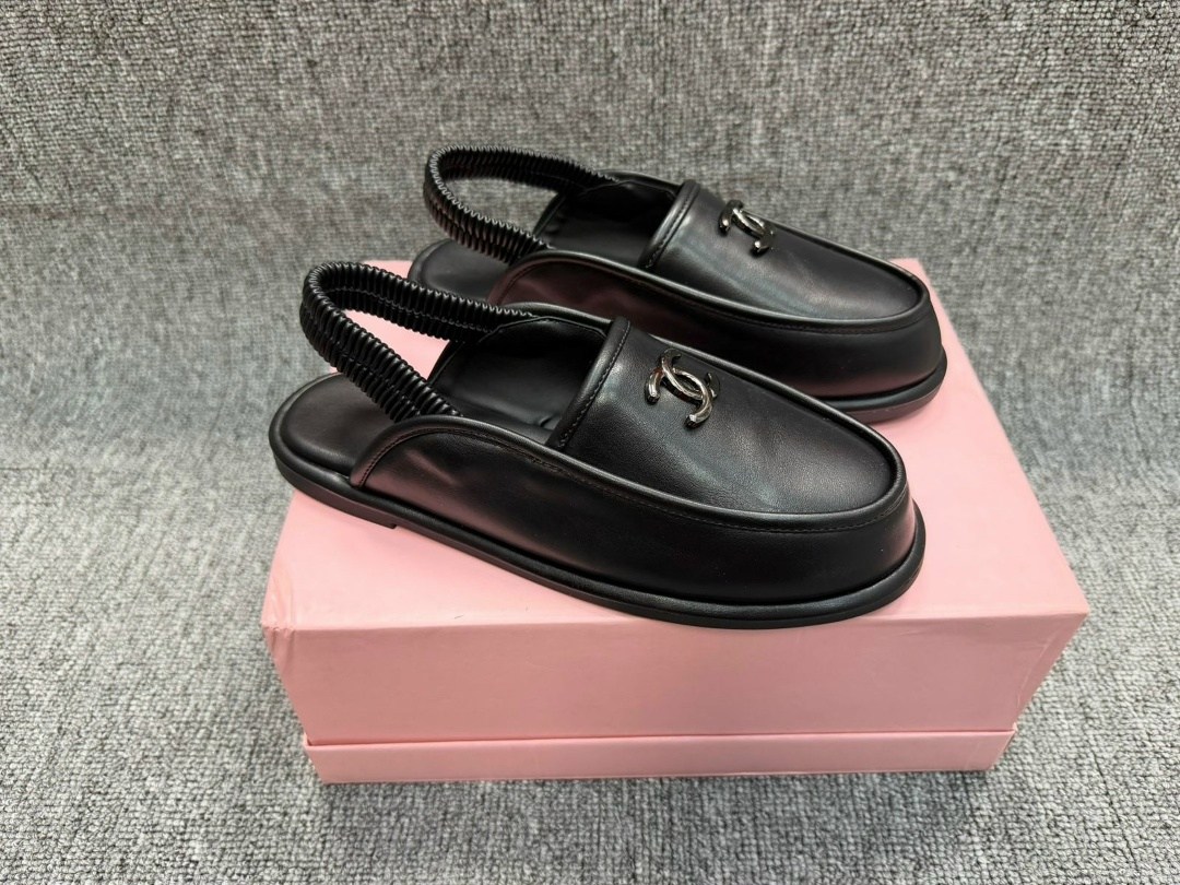 шлепанцы шанель,,шлепки шанель,босоножки chanel,лоферы chanel