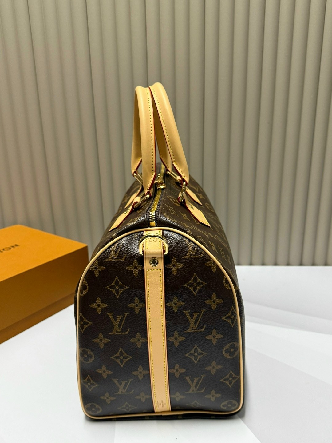 louis vuitton женская сумка,сумки louis vuitton,сумка луи виттон,луи виттон сумка спиди,louis vuitton speedy 30