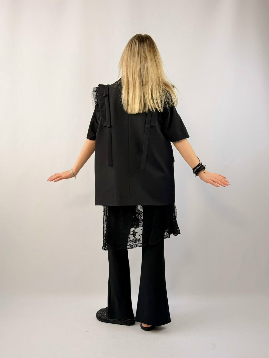 женский жилет с рюшами и воротником-стойкой,жилет,жилет костюмный с рюшей асимметричный,женский жилет,женский жилет lanmrem с оборками двубортный однотонный офисный