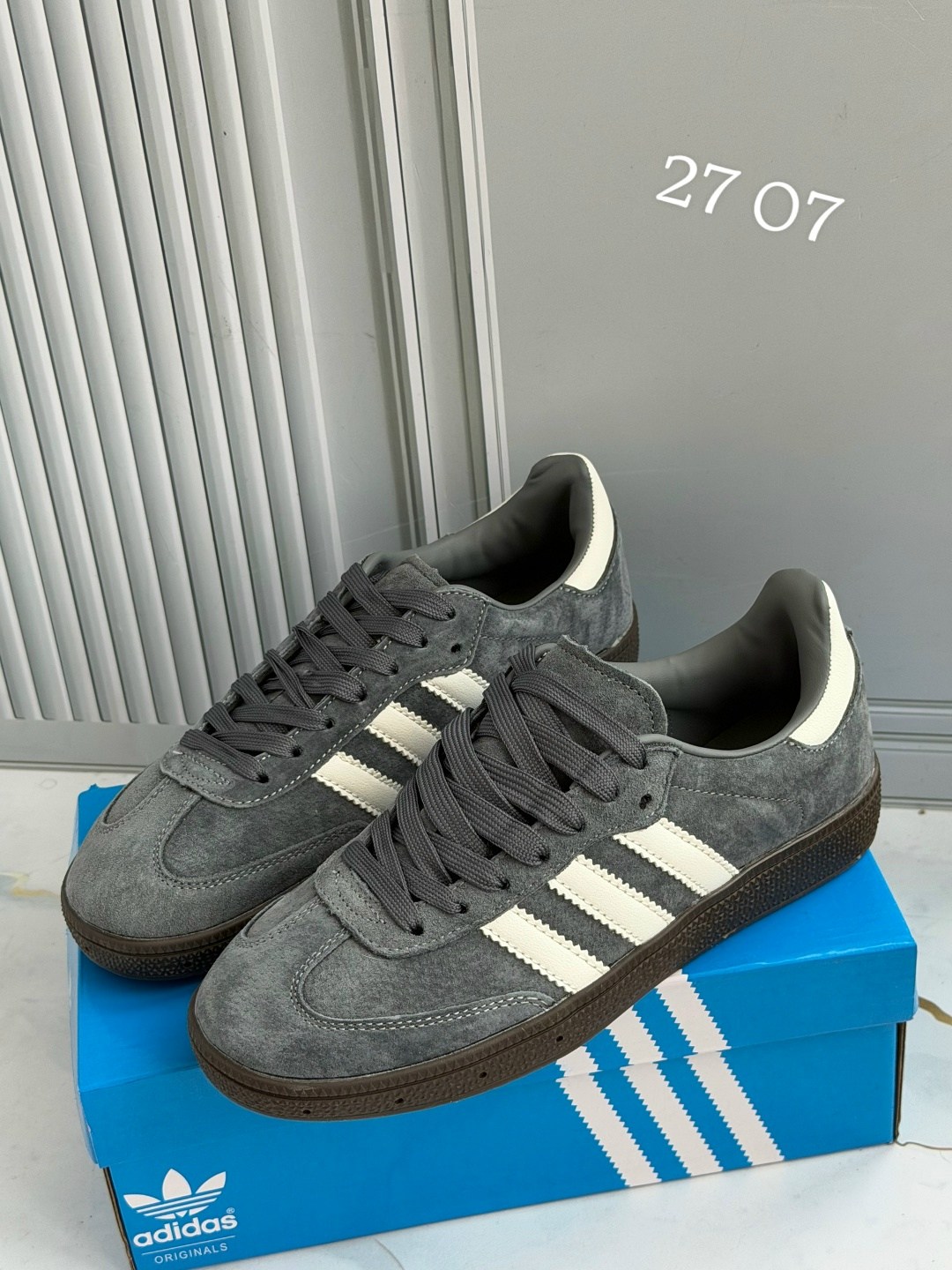 кроссовки adidas spezial,адидас бордовые,,кроссовки adidas,adidas spezial бордовые