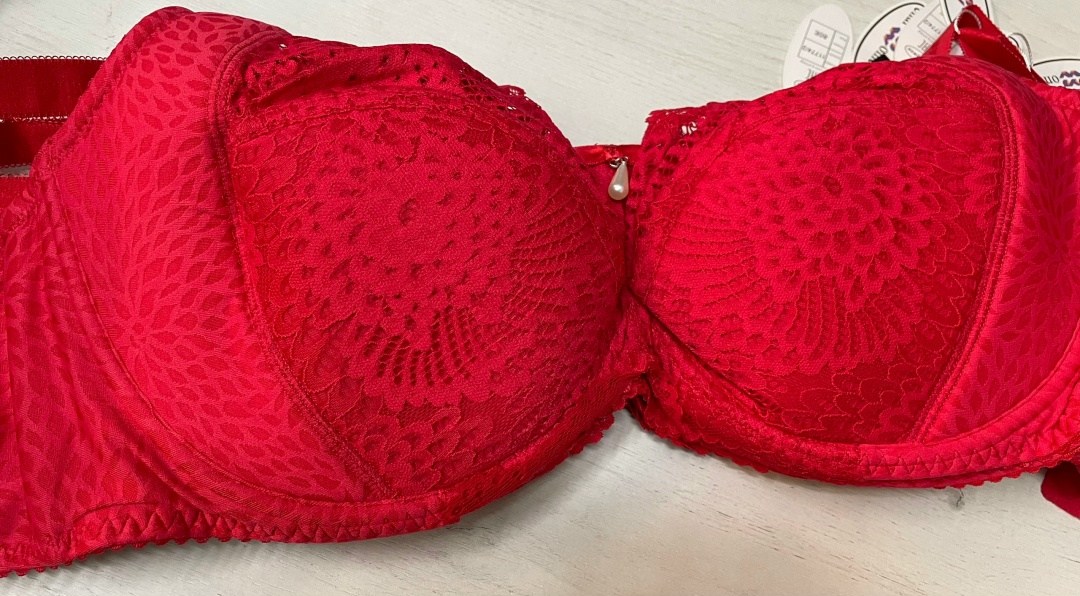 белье женское нижнее,нижнее белье красное,комплект нижнего белья,красное белье женское,комплект нижнего белья женские