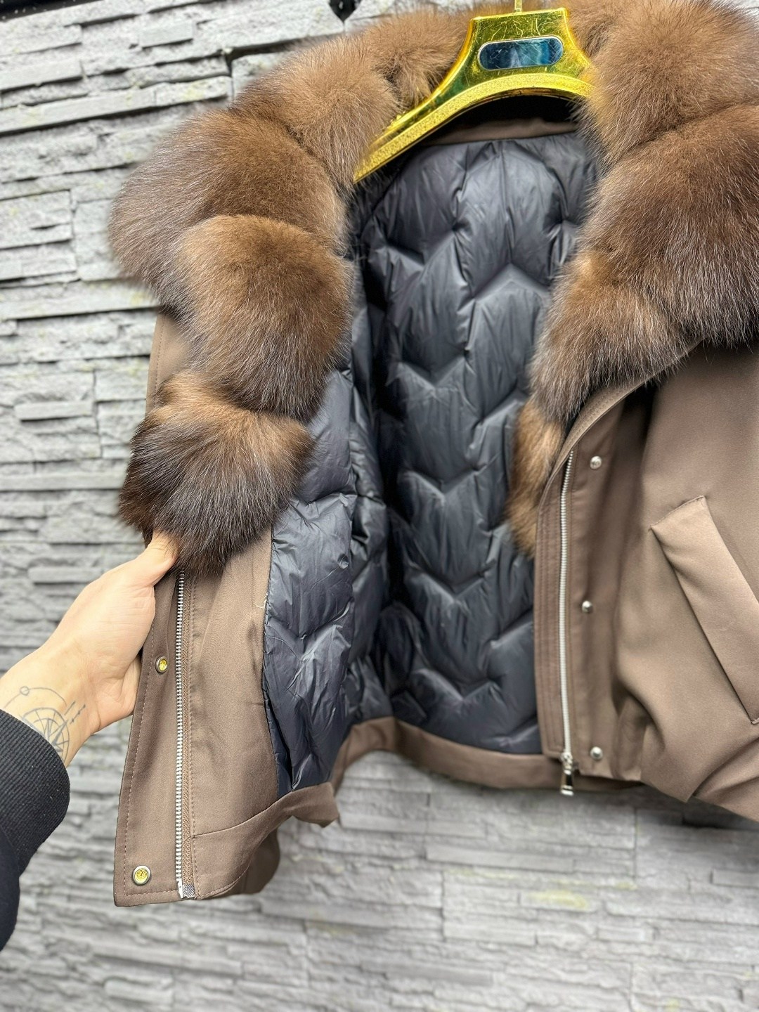 пуховик с натуральным мехом,пуховик женский с натуральным мехом,пуховик женский,куртка женская,пуховик с мехом