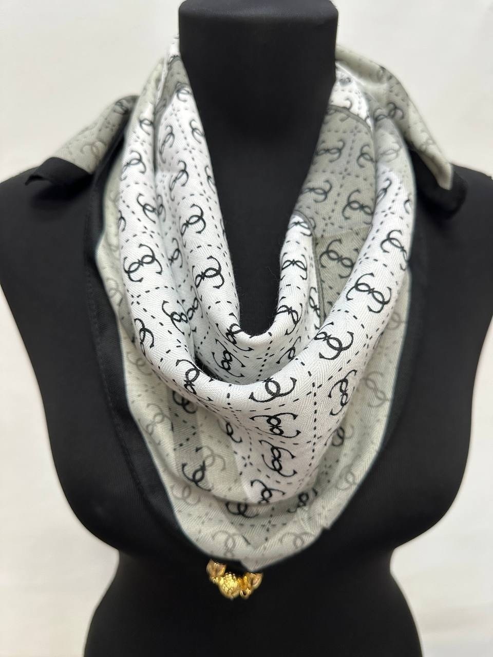 платки женские,платок женский с цветочным рисунком 100*100 см. арт. 1260068,шарфы и платки,красивый платок,платок женский с рисунком