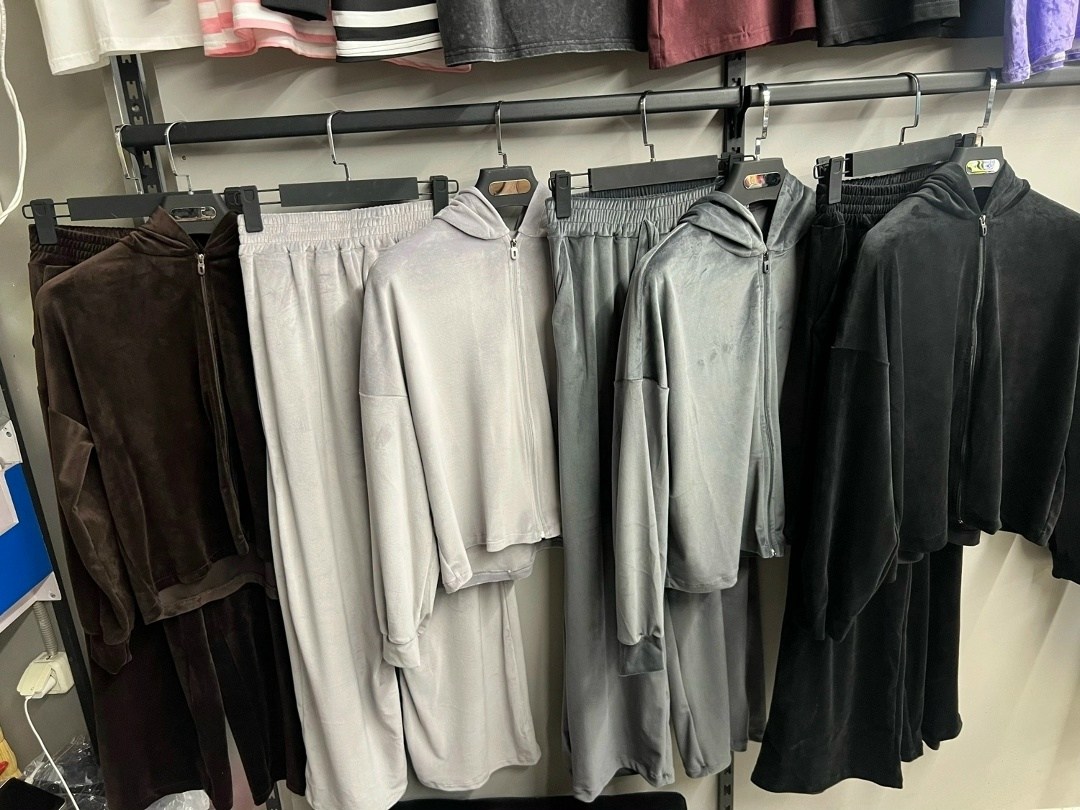 велюровый костюм женский,велюровый костюм,костюм из велюра,велюровый спортивный костюм,костюм велюровый спортивный женский