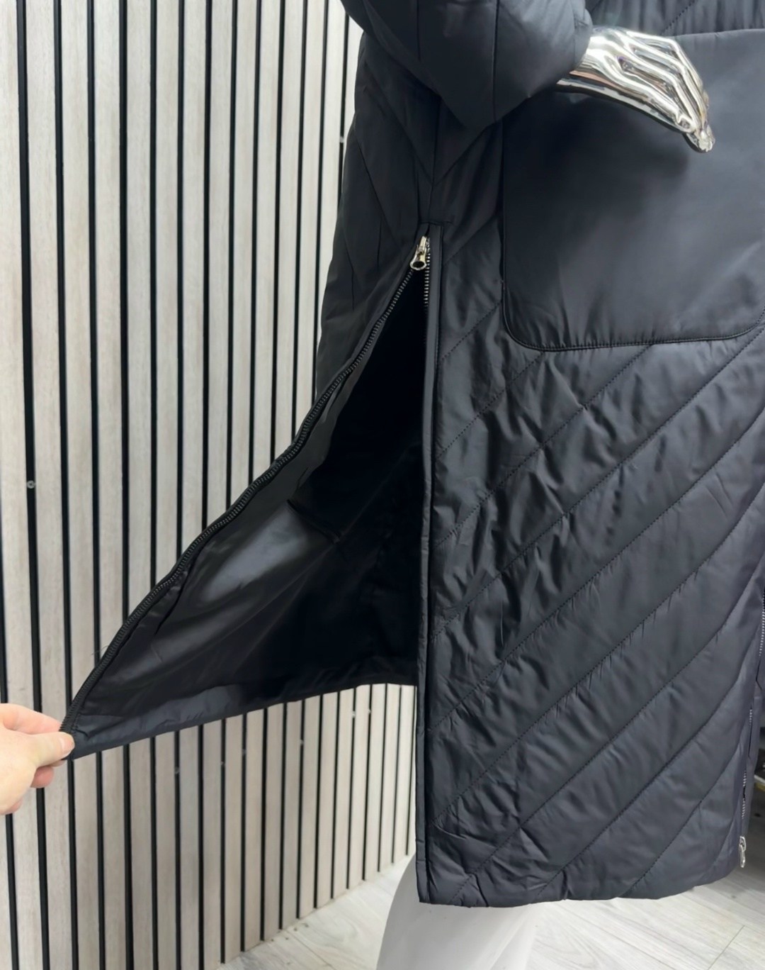 удлиненная куртка,женская куртка удлиненная,куртка женская,женское стеганое пальто с капюшоном,куртка женская демисезонная