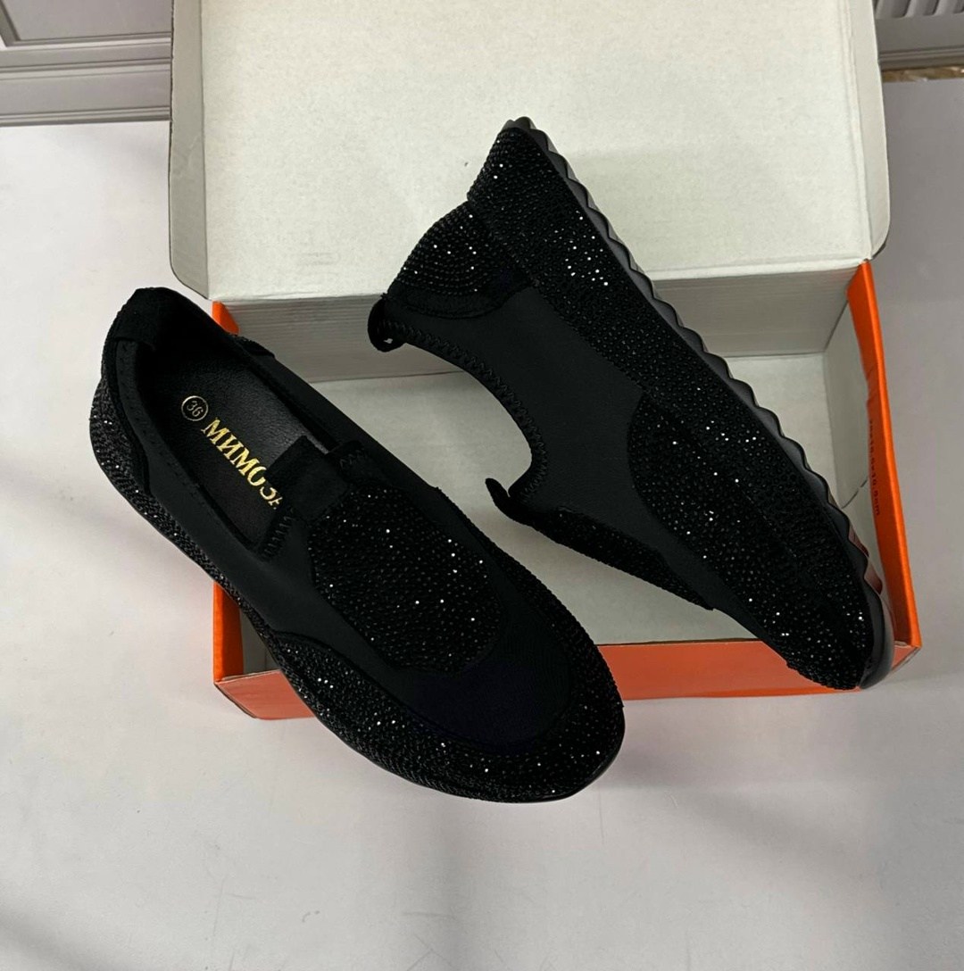 ,кроссовки со стразами женские,кроссовки со стразами,обуви,женские кроссовки