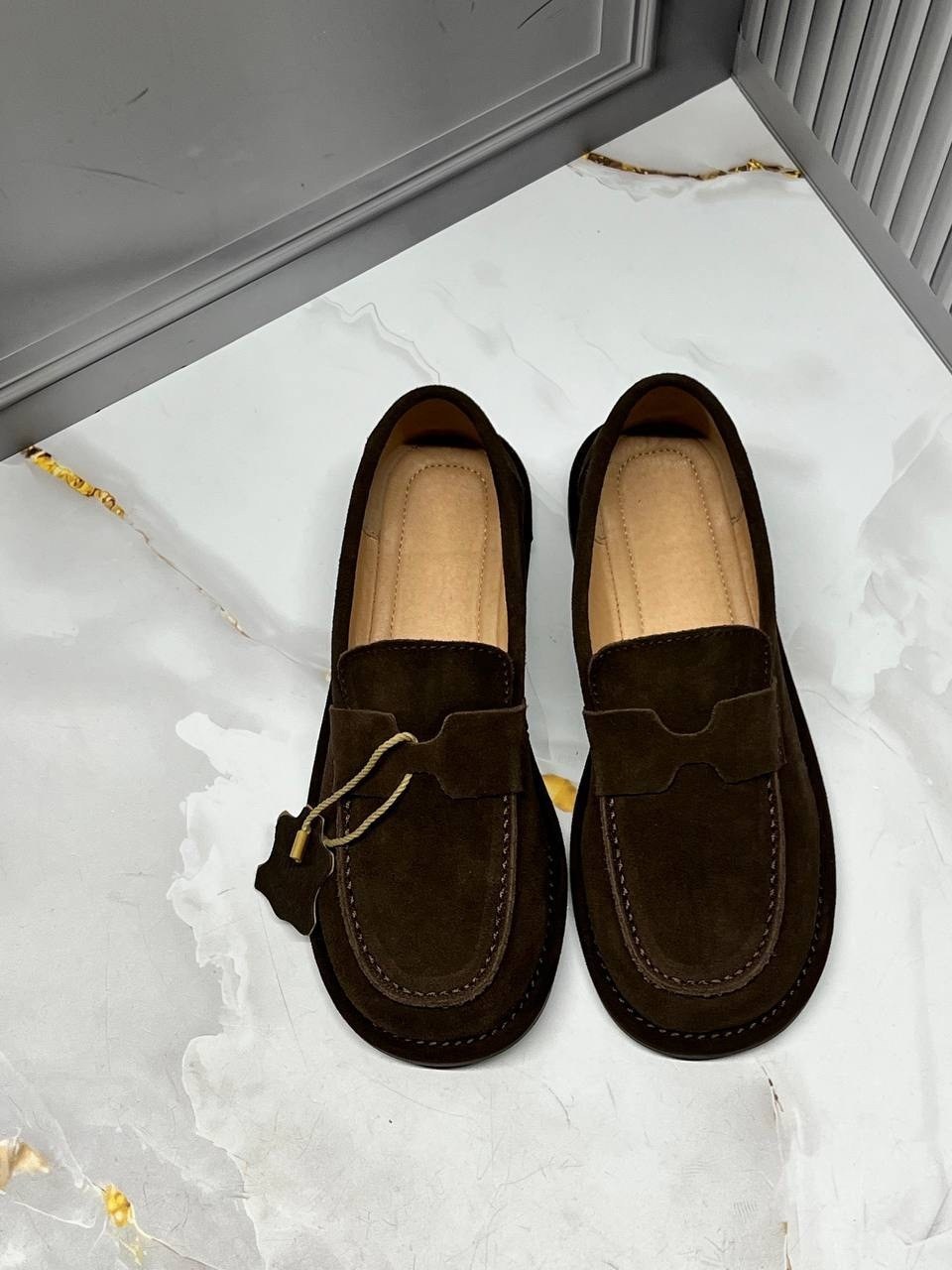 замшевые лоферы,пенни лоферы мужские замшевые,лоферы женские loro piana,коричневые лоферы,женские лоферы