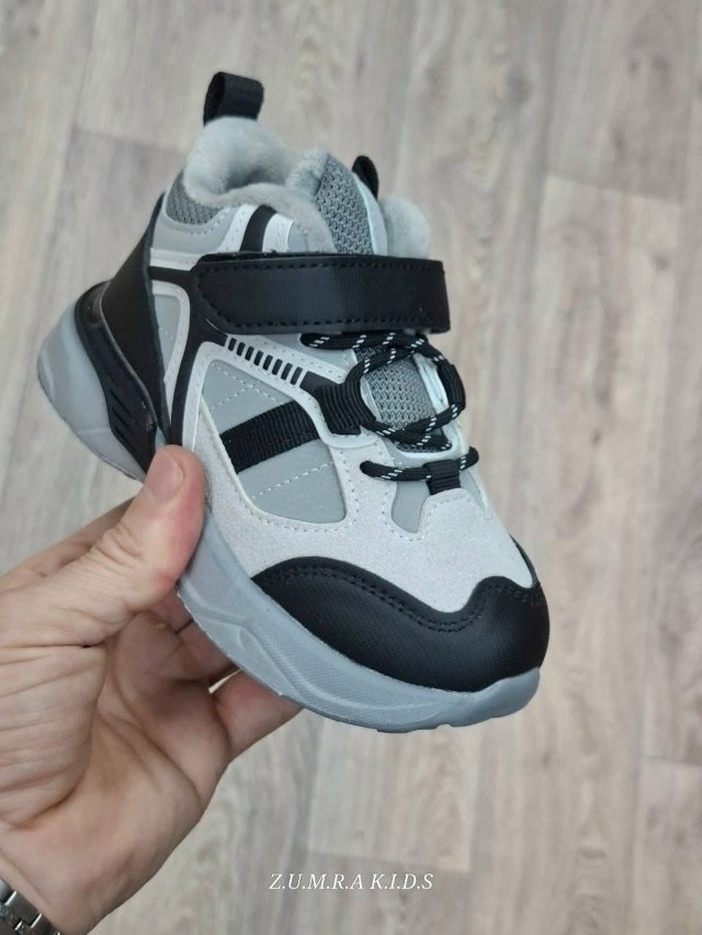 кроссовки,,детские кроссовки,кроссовки для мальчика,ботинки для мальчика