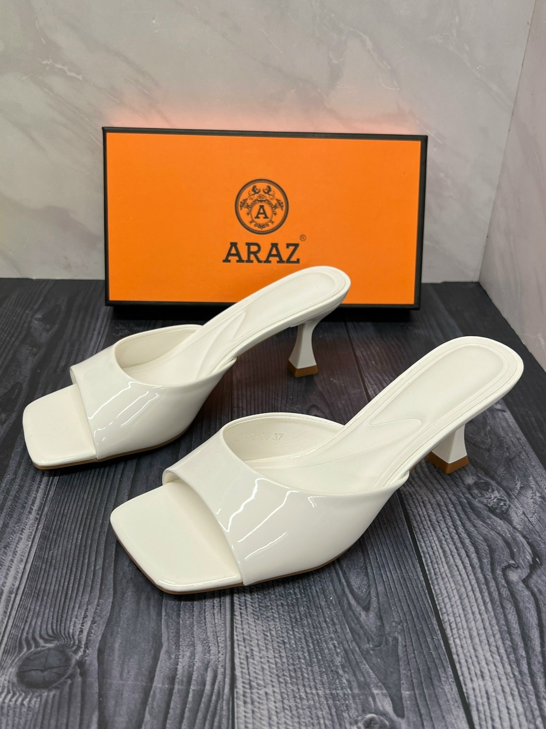 ,женские босоножки,обуви,женская ,высокие босоножки