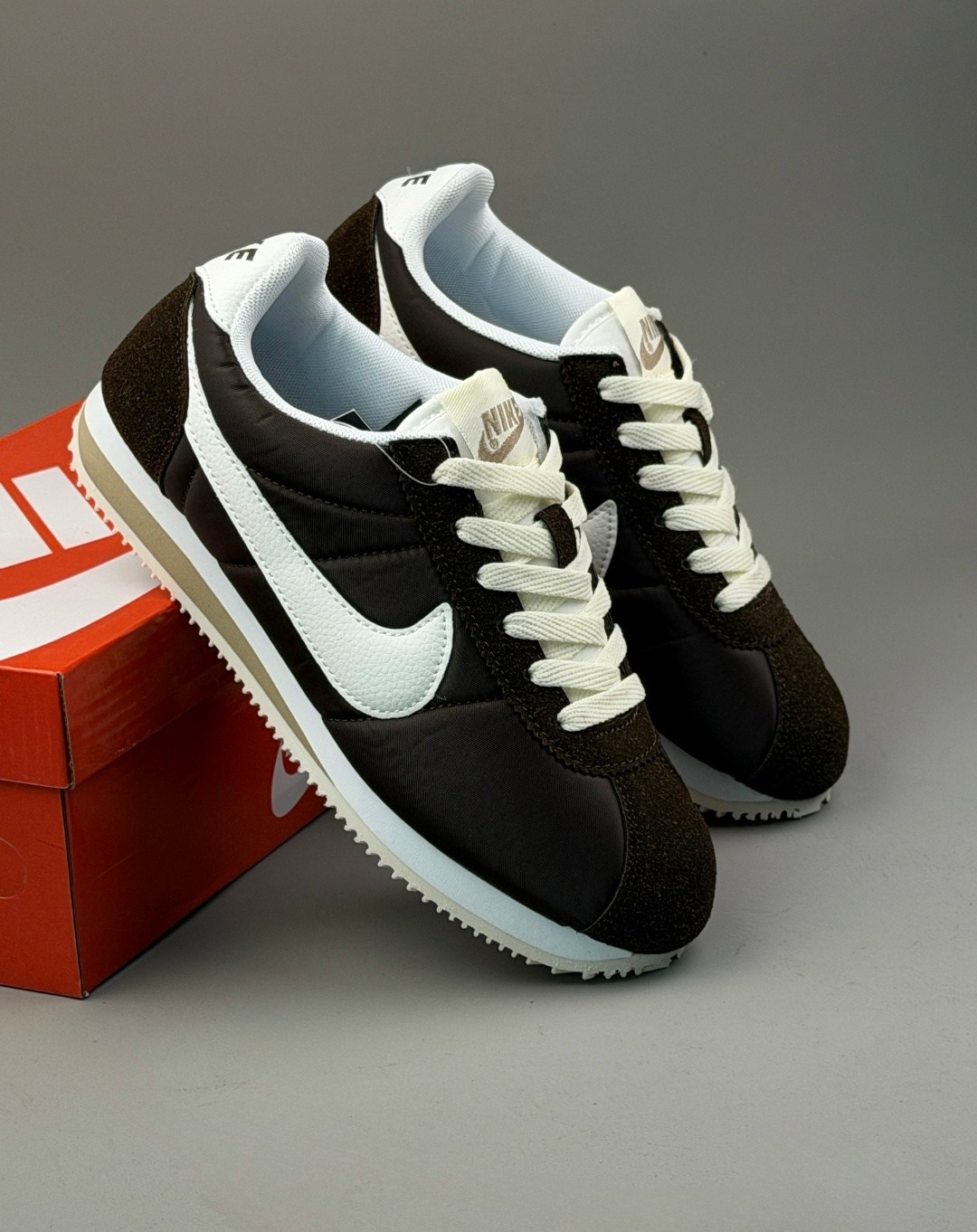 кроссовки nike classic cortez leather,кроссовки nike cortez,кроссовки cortez коричневые nike,кроссовки мужские nike cortez,кроссовки женские nike cortez