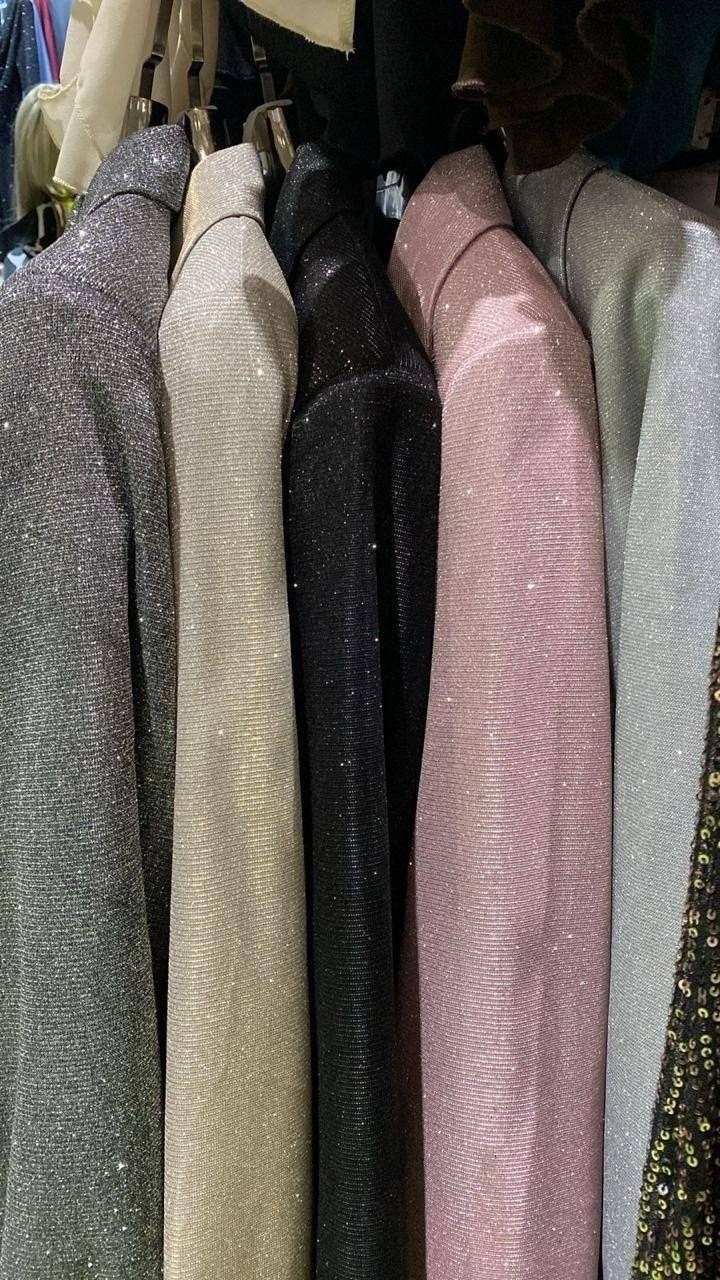 костюм блестящий,блестящий костюм женский,блестящий костюм для женщин,блестящий костюм женский вечерний,женский блестящий костюм с блестками