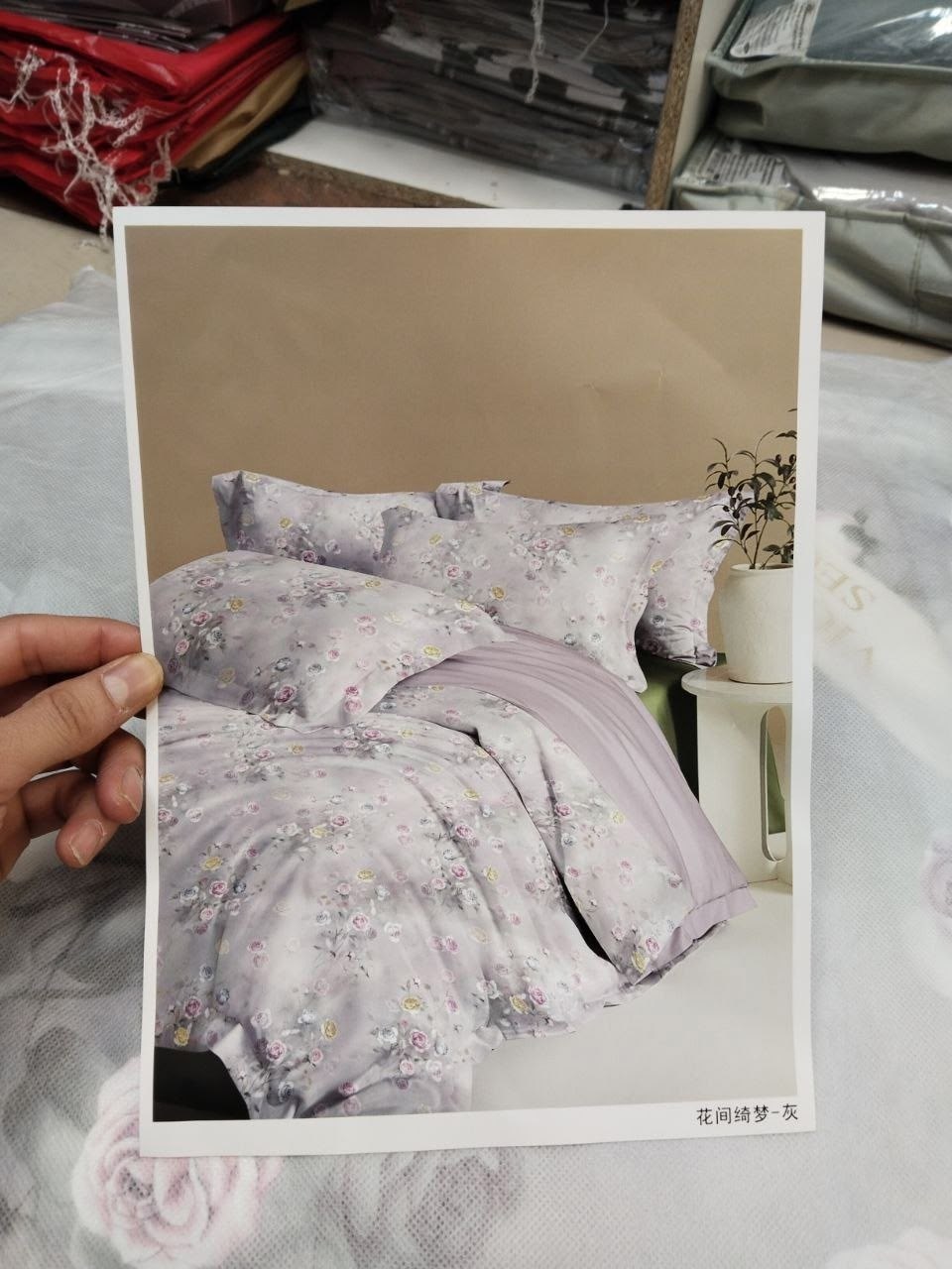 комплект постельного белья с одеялом,комплект постельного белья с одеялом la perla,комплект постельного белья с одеялом blumarine,комплект постельного белья,комплект постельного белья с готовыми одеял