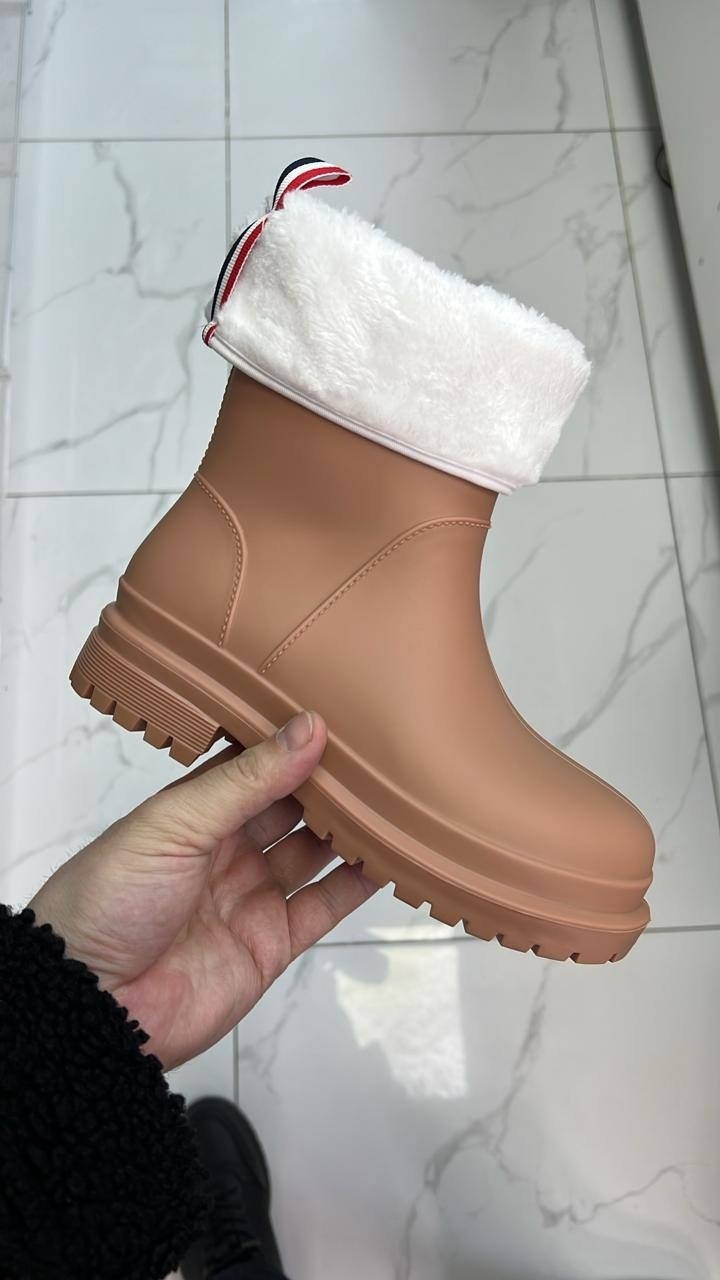 сапоги резиновые,резиновые сапоги до колена женские,сапоги резиновые женские черные,женские резиновые сапоги,резиновые сапоги женские водонепроницаемые