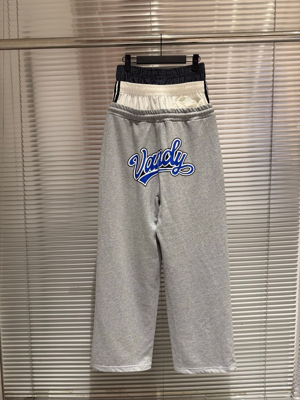 брюки спортивные,спортивные брюки мужские brunello cucinelli,штаны спортивные,спортивные брюки мужские,мужские спортивные штаны