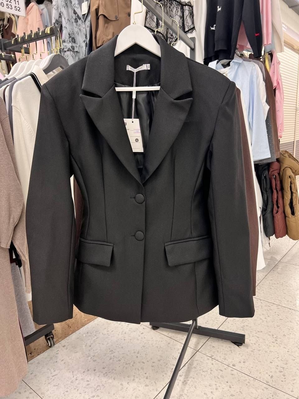 костюм женский брючный,жакет и пиджак,женский костюм,костюм брючный,женский пиджак