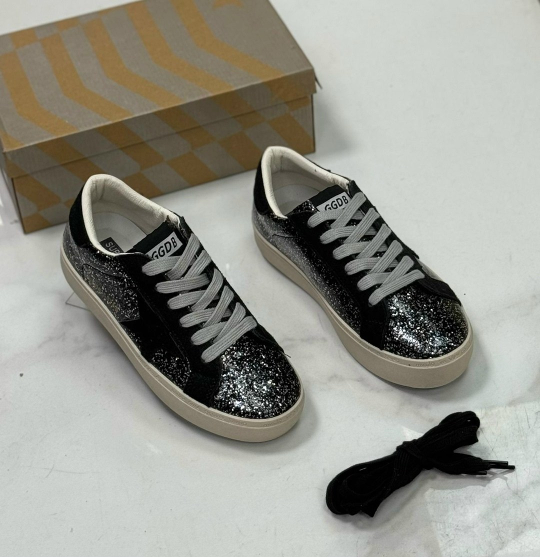 , женская,блестящие кроссовки,женские кроссовки,кеды golden goose