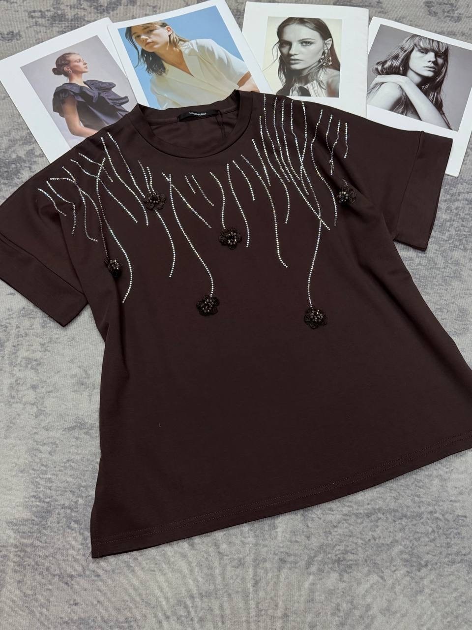 женские футболки,футболка со стразами,украшение футболки,футболка со стразами женская,стильная футболка