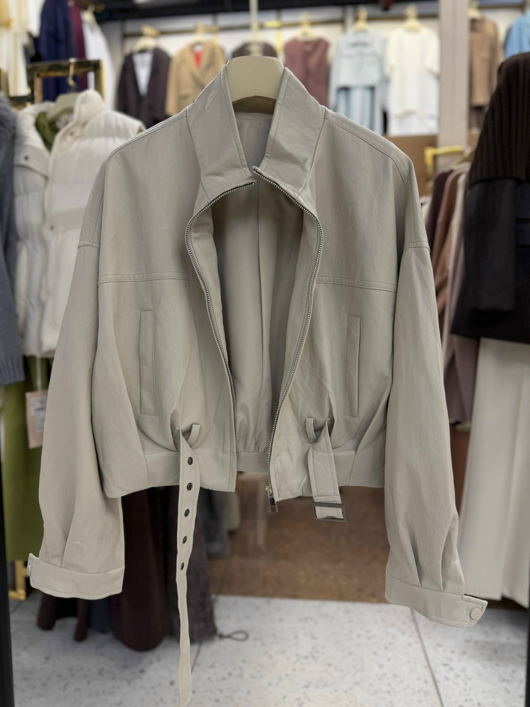 куртка кожаная,кожаная куртка женская,женская куртка из искусственной кожи,куртка желтая,куртка женская