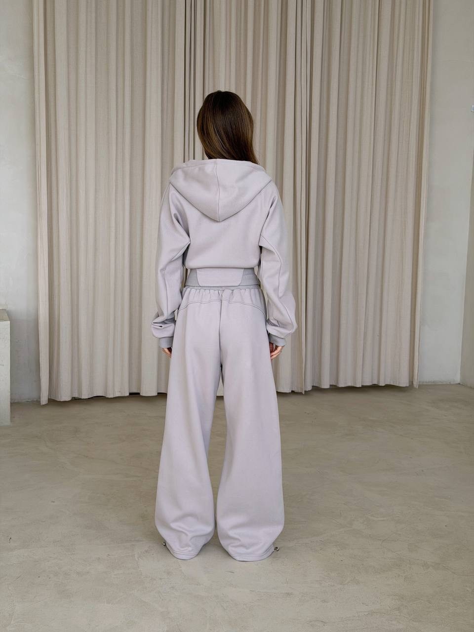 костюм женский спортивный,стильный костюм,костюм двойка брюки и кофта на кулиске,женский костюм серый,спортивный костюм