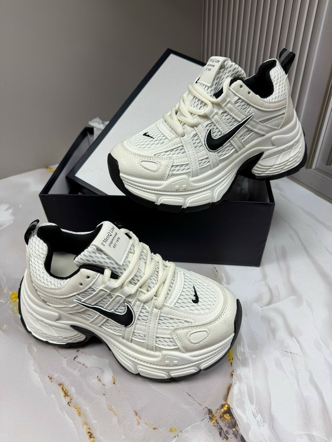 кроссовки женскиe,кроссовки nike,,спортивная ,кроссовка