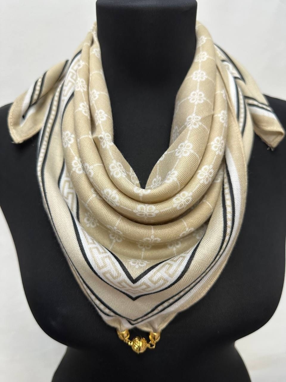 шарф гуччи женский,платок гуччи,платок гуччи оригинал,шелковый платок гуччи,шарф гуччи