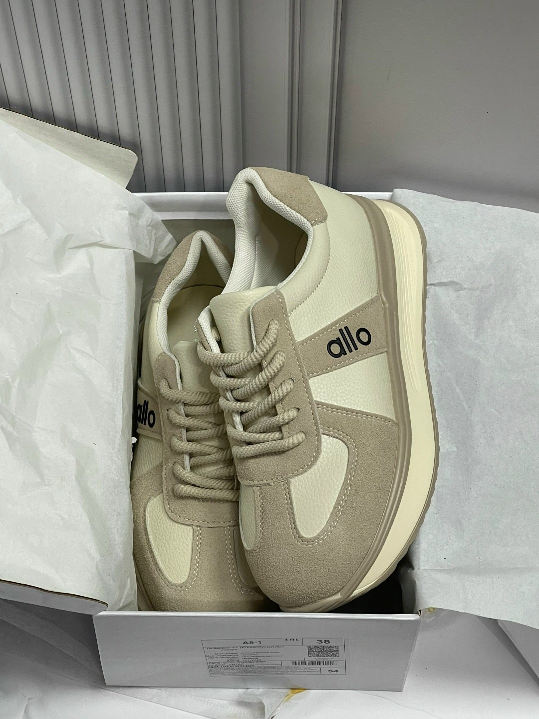 ,кроссовки женскиe,кроссовки бежевые,кроссовки liu jo,кроссовки весенние