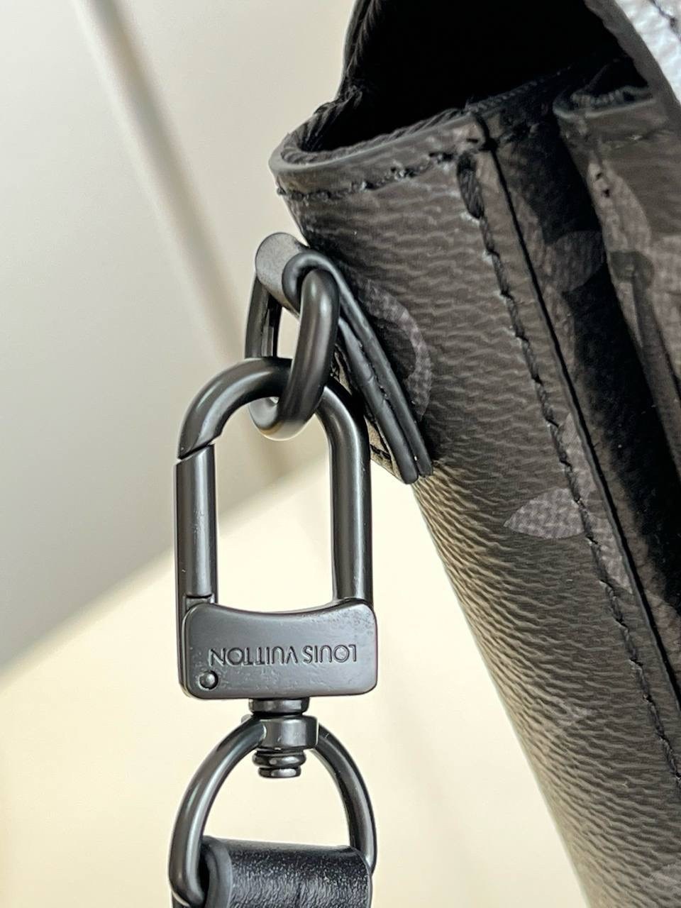 мужская мода,мужская кожаная сумка,мужская сумка,мужская футболка поло,черная сумка