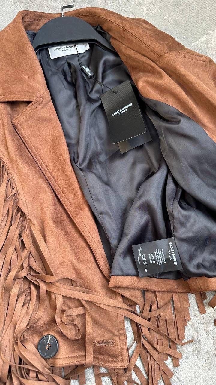 yves saint laurent женская замшевая косуха с бахромой,замшевая куртка с бахромой,косуха с бахромой,эффектная замшевая косуха с бахромой ysl,замшевая куртка